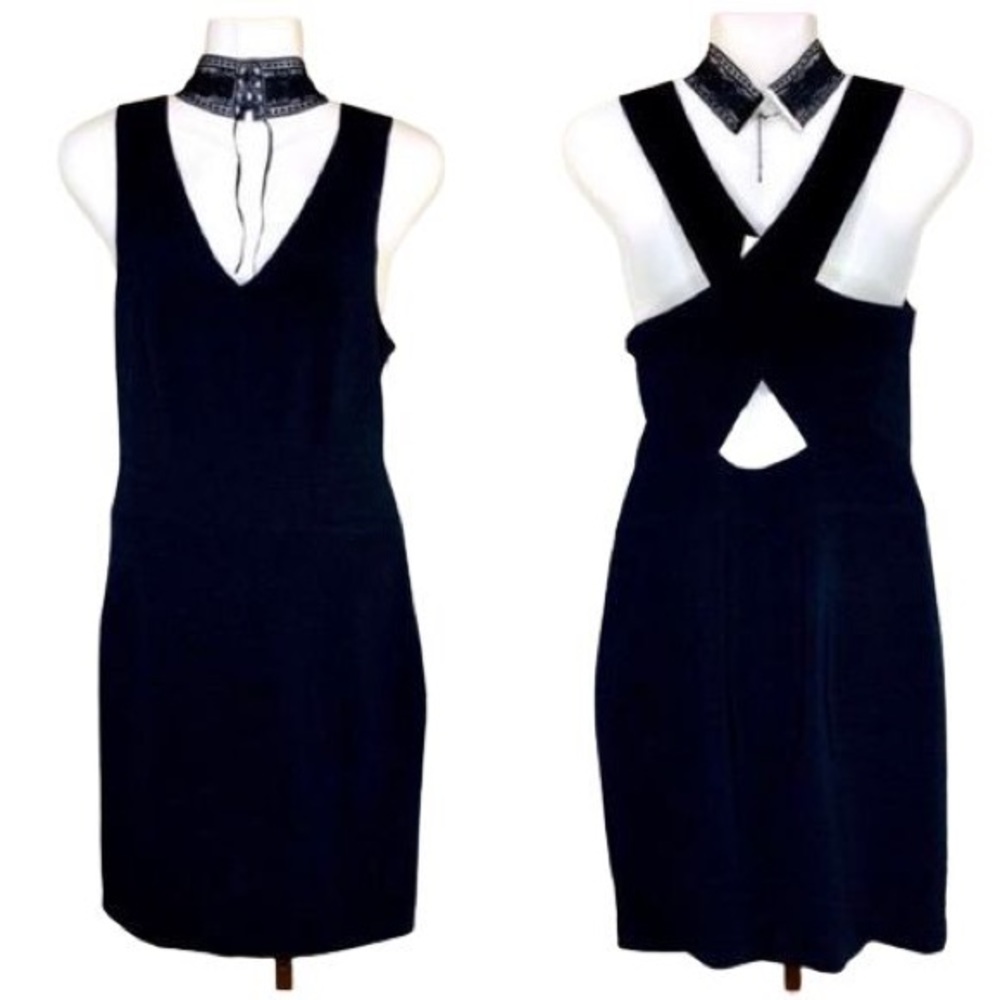 💋Banana Republic Black dress cross cross b…